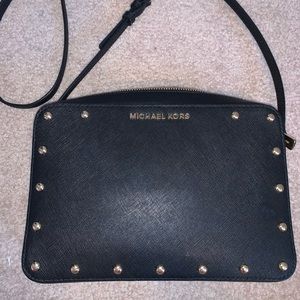 Micheal Kors Crossbody Purse